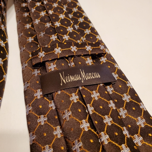 Neiman Marcus Necktie Brown Geometric Silk Neck Tie - Picture 3 of 5